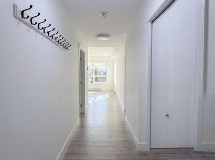 Photo 9 at 303 - 22577 Royal Crescent, East Central, Maple Ridge