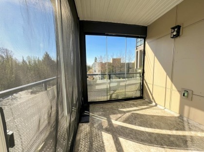 Photo 10 at 303 - 22577 Royal Crescent, East Central, Maple Ridge
