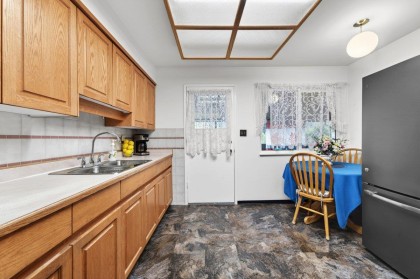Photo 7 at 3833 Killarney Street, Lincoln Park PQ, Port Coquitlam