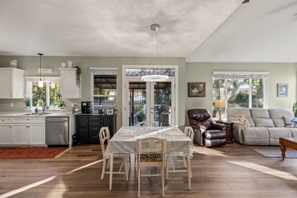 Photo 3 at 32976 Hawthorne Avenue, Mission BC, Mission