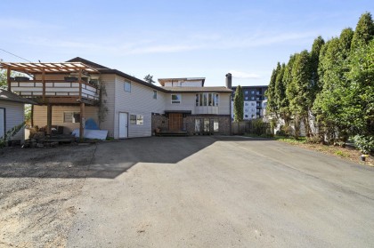 Photo 2 at 21796 Howison Avenue, West Central, Maple Ridge