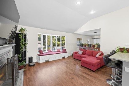 Photo 6 at 21796 Howison Avenue, West Central, Maple Ridge