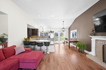 Photo 9 at 21796 Howison Avenue, West Central, Maple Ridge