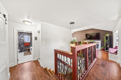 Photo 11 at 21796 Howison Avenue, West Central, Maple Ridge