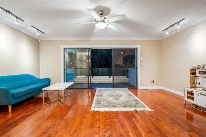 Photo 6 at 949 Lynwood Avenue, Oxford Heights, Port Coquitlam