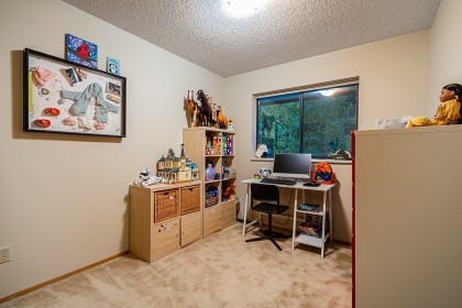 Photo 15 at 949 Lynwood Avenue, Oxford Heights, Port Coquitlam