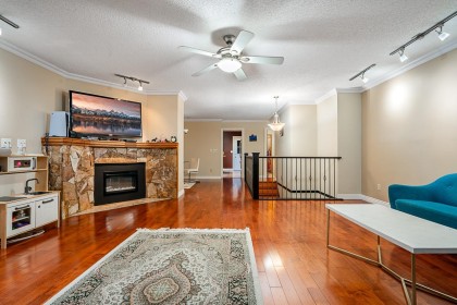 Photo 8 at 949 Lynwood Avenue, Oxford Heights, Port Coquitlam