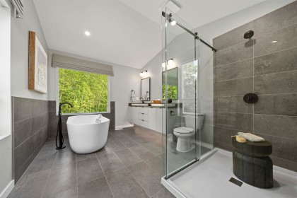 Photo 12 at 11008 250a Street, Thornhill MR, Maple Ridge