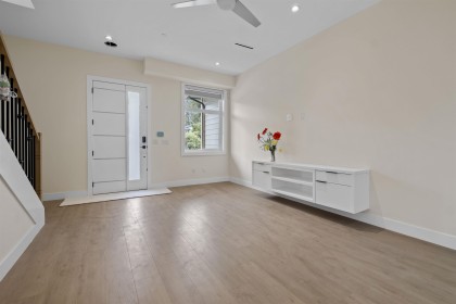 Photo 8 at 1433 Barberry Drive, Birchland Manor, Port Coquitlam