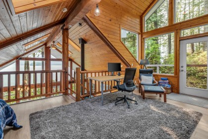 Photo 22 at 4 Christian Cove, North Meadows PI, Pitt Meadows