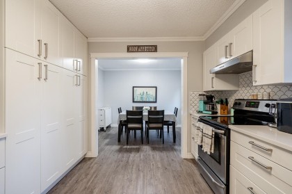 Photo 11 at 1668 Connaught Drive, Lower Mary Hill, Port Coquitlam