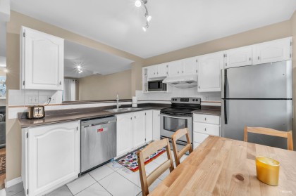 Photo 5 at 73 - 2450 Hawthorne Avenue, Central Pt Coquitlam, Port Coquitlam