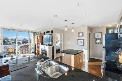 Photo 7 at 308 - 12069 Harris Road, Central Meadows, Pitt Meadows