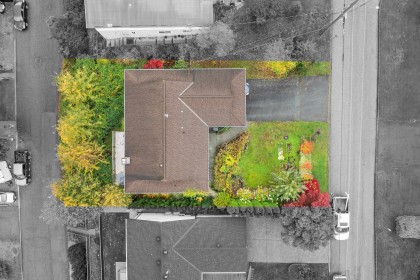 Photo 4 at 1507 Elinor Crescent, Mary Hill, Port Coquitlam