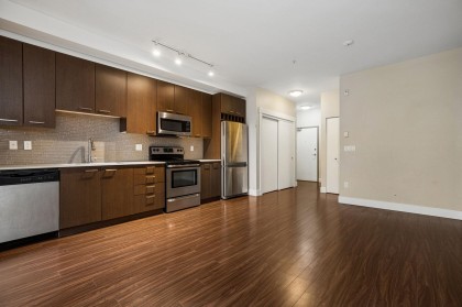 Photo 7 at 206 - 2473 Atkins Avenue, Central Pt Coquitlam, Port Coquitlam