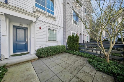 Photo 3 at 17 - 19696 Hammond Road, South Meadows, Pitt Meadows