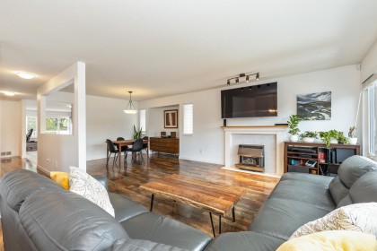 Photo 3 at 3843 Toronto Street, Oxford Heights, Port Coquitlam
