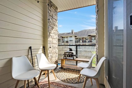 Photo 13 at 304 - 2495 Wilson Avenue, Central Pt Coquitlam, Port Coquitlam