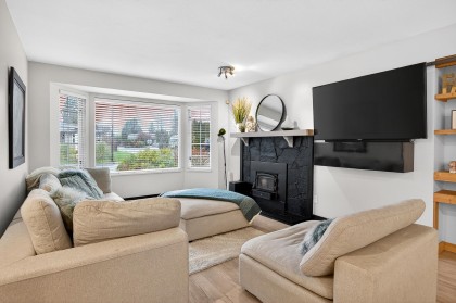 Photo 7 at 11750 Glenhurst Street, Cottonwood MR, Maple Ridge