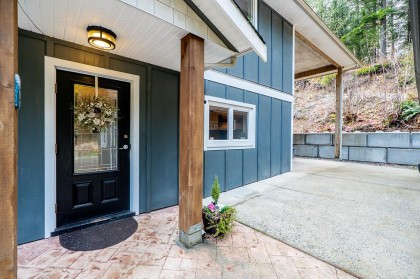 Photo 4 at 12845 Sylvester Road, Durieu, Mission