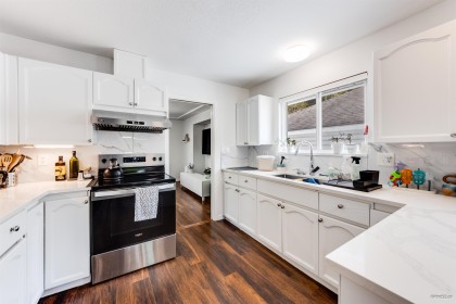 Photo 13 at 1236 Chelsea Avenue, Oxford Heights, Port Coquitlam