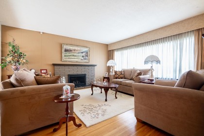 Photo 6 at 1710 Western Drive, Mary Hill, Port Coquitlam