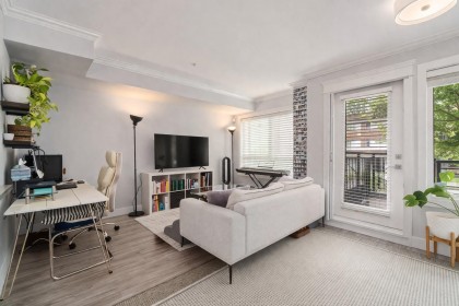 Photo 1 at 104 - 2229 Atkins Avenue, Central Pt Coquitlam, Port Coquitlam