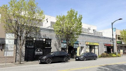 Photo 1 at 204 - 22347 Lougheed Highway, West Central, Maple Ridge