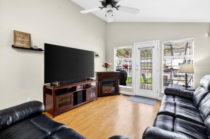 Photo 11 at 20673 W River Road, Southwest Maple Ridge, Maple Ridge