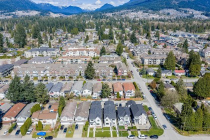 Photo 39 at 102 - 1619 Manning Avenue, Glenwood PQ, Port Coquitlam