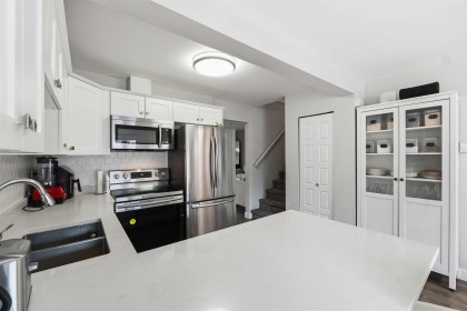 Photo 3 at 22 - 11757 207 Street, Southwest Maple Ridge, Maple Ridge