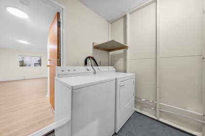 Photo 8 at 1382 Sutherland Avenue, Oxford Heights, Port Coquitlam