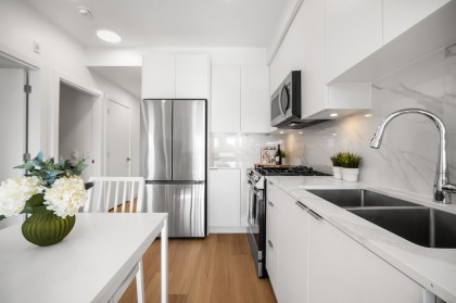 Photo 8 at 404 - 2331 Kelly Avenue, Central Pt Coquitlam, Port Coquitlam