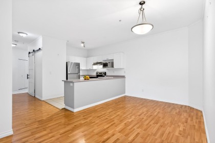 Photo 9 at 125 - 2109 Rowland Street, Central Pt Coquitlam, Port Coquitlam