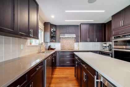 Photo 5 at 3933 Toronto Street, Oxford Heights, Port Coquitlam