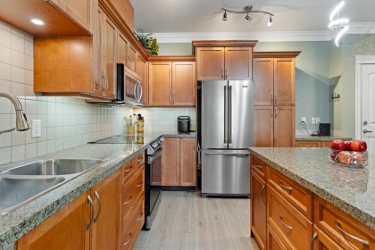 Photo 6 at 409 - 22150 Dewdney Trunk Road, West Central, Maple Ridge