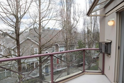 Photo 6 at 322 - 2109 Rowland Street, Central Pt Coquitlam, Port Coquitlam