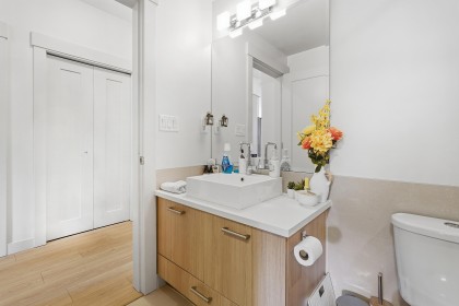 Photo 12 at 304 - 2214 Kelly Avenue, Central Pt Coquitlam, Port Coquitlam