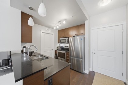Photo 4 at 310 - 2343 Atkins Avenue, Central Pt Coquitlam, Port Coquitlam