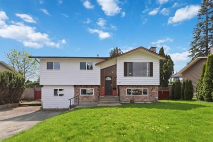 Photo 1 at 22970 Storey Avenue, East Central, Maple Ridge