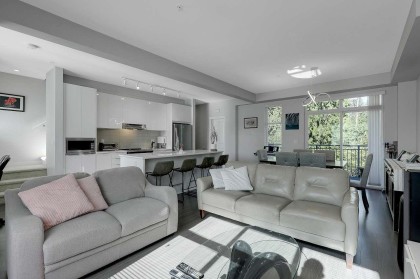 Photo 6 at 2802 - 23061 Lougheed Avenue, East Central, Maple Ridge