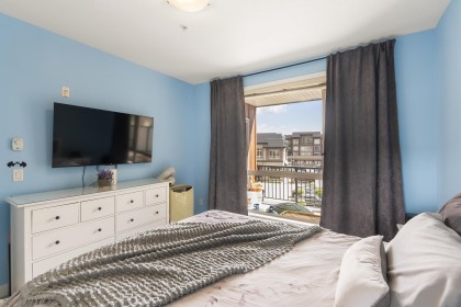 Photo 13 at 320 - 2628 Maple Street, Central Pt Coquitlam, Port Coquitlam