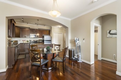 Photo 8 at 320 - 2628 Maple Street, Central Pt Coquitlam, Port Coquitlam