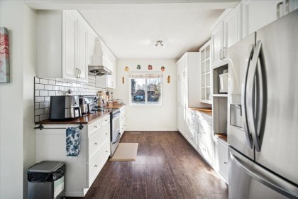 Photo 6 at 21339 Dewdney Trunk Road, West Central, Maple Ridge