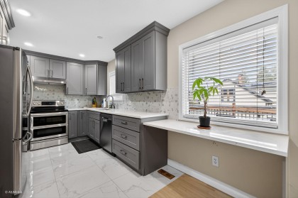 Photo 13 at 22939 128 Avenue, East Central, Maple Ridge