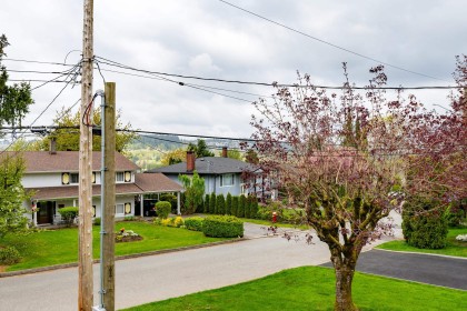 Photo 6 at 1448 Helen Drive, Mary Hill, Port Coquitlam