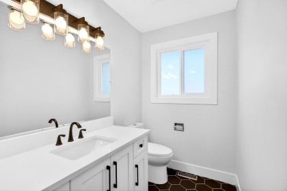 Photo 9 at 21099 Berry Avenue, Southwest Maple Ridge, Maple Ridge