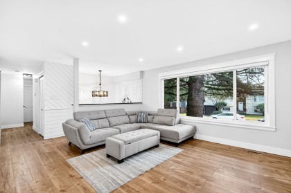 Photo 4 at 21099 Berry Avenue, Southwest Maple Ridge, Maple Ridge