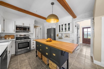 Photo 9 at 27724 Arbutus Place, Northeast, Maple Ridge