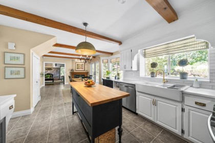 Photo 10 at 27724 Arbutus Place, Northeast, Maple Ridge